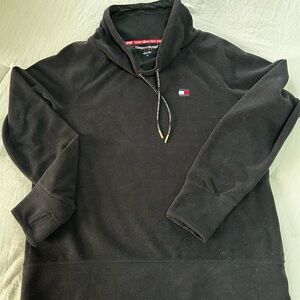 Tommy Hilfiger Women’s Black Fleece Athletic Top